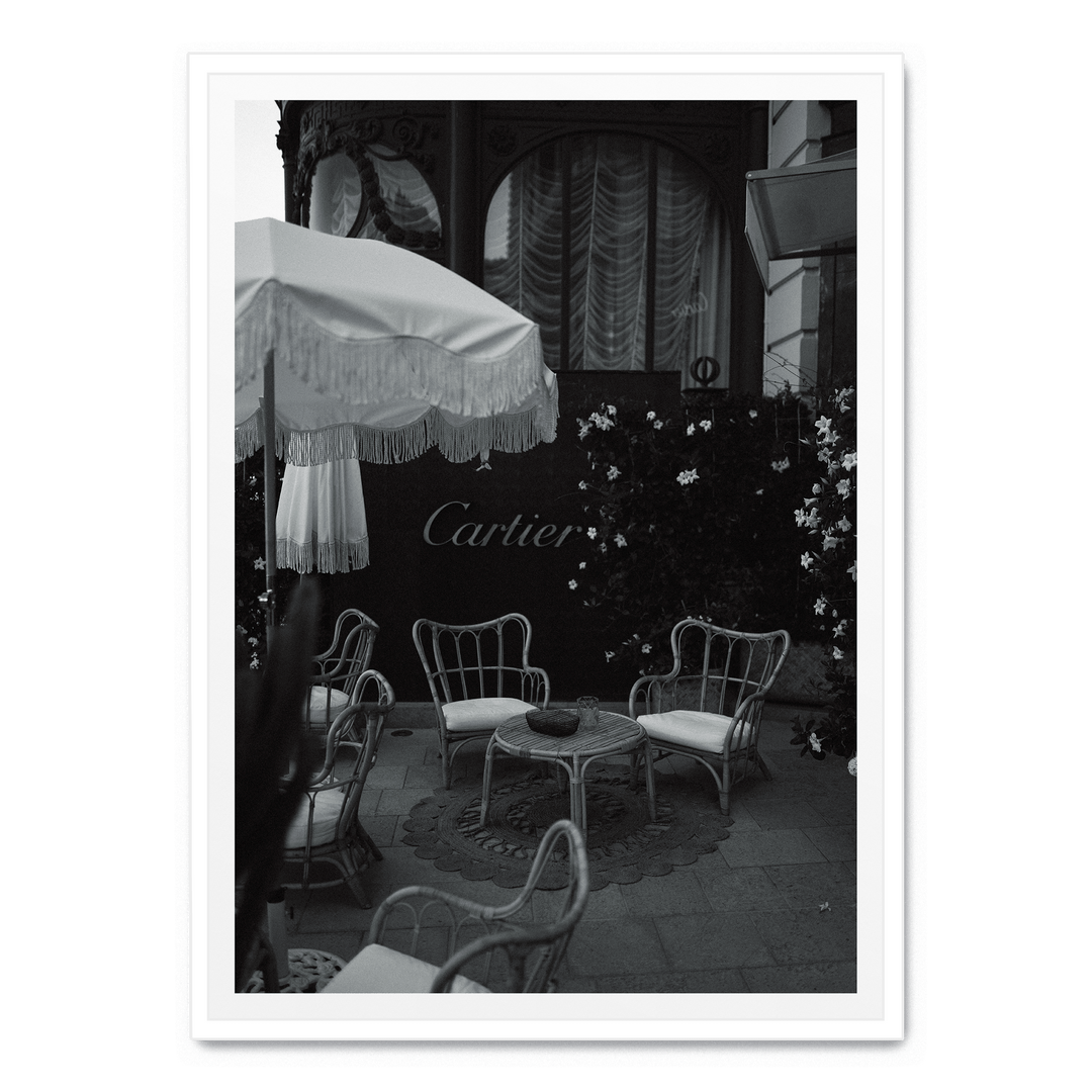 Cartier Lounge B&W